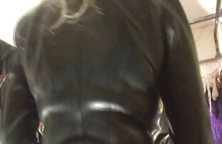 XXX 恥知らずなガールフレンドアリスとLexi 女性 動画 水着