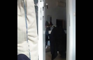 XXX 若い人形fucksのお尻 女性 乳首 動画