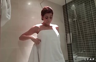 浴室で民間のロシアのポルノビデオ 無料 無 修正 淫乱 女