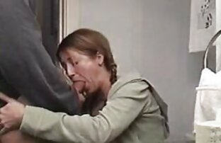 XXX 異なるポーズの古いコック若い売春婦 女 と 女 の セックス 動画